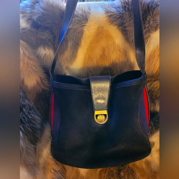 Gucci GG INTERLOCKING NAVY CLASP SHERRY WEB 1960 Shoulder Bag Authentic Bag - Picture 3 of 17